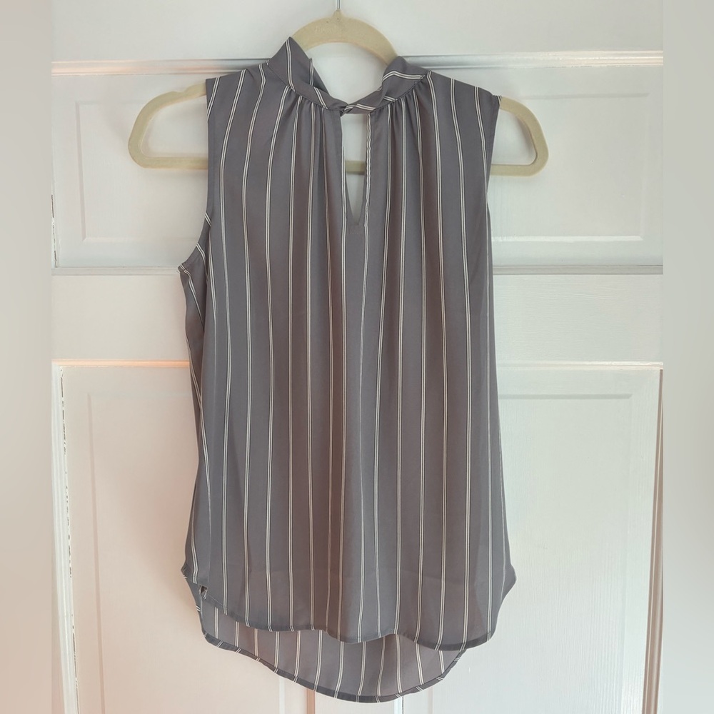 Ann Taylor Gray Striped Sleeveless Blouse